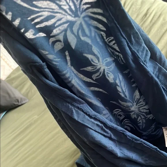 Aeropostale Blue Relaxed Sleeveless Tank Top - Picture 5 of 5